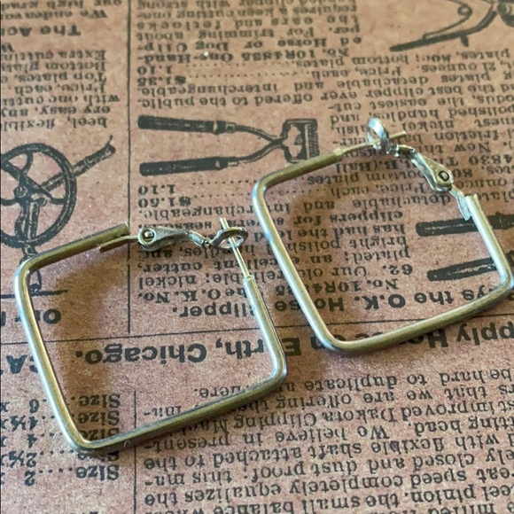 Jewelry - Earrings; Silver; Square; Hoop; Pierced; Earrings